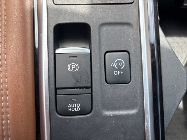 Used 2022 Nissan Pathfinder Platinum w/ Cargo Package AWD/4WD image 37