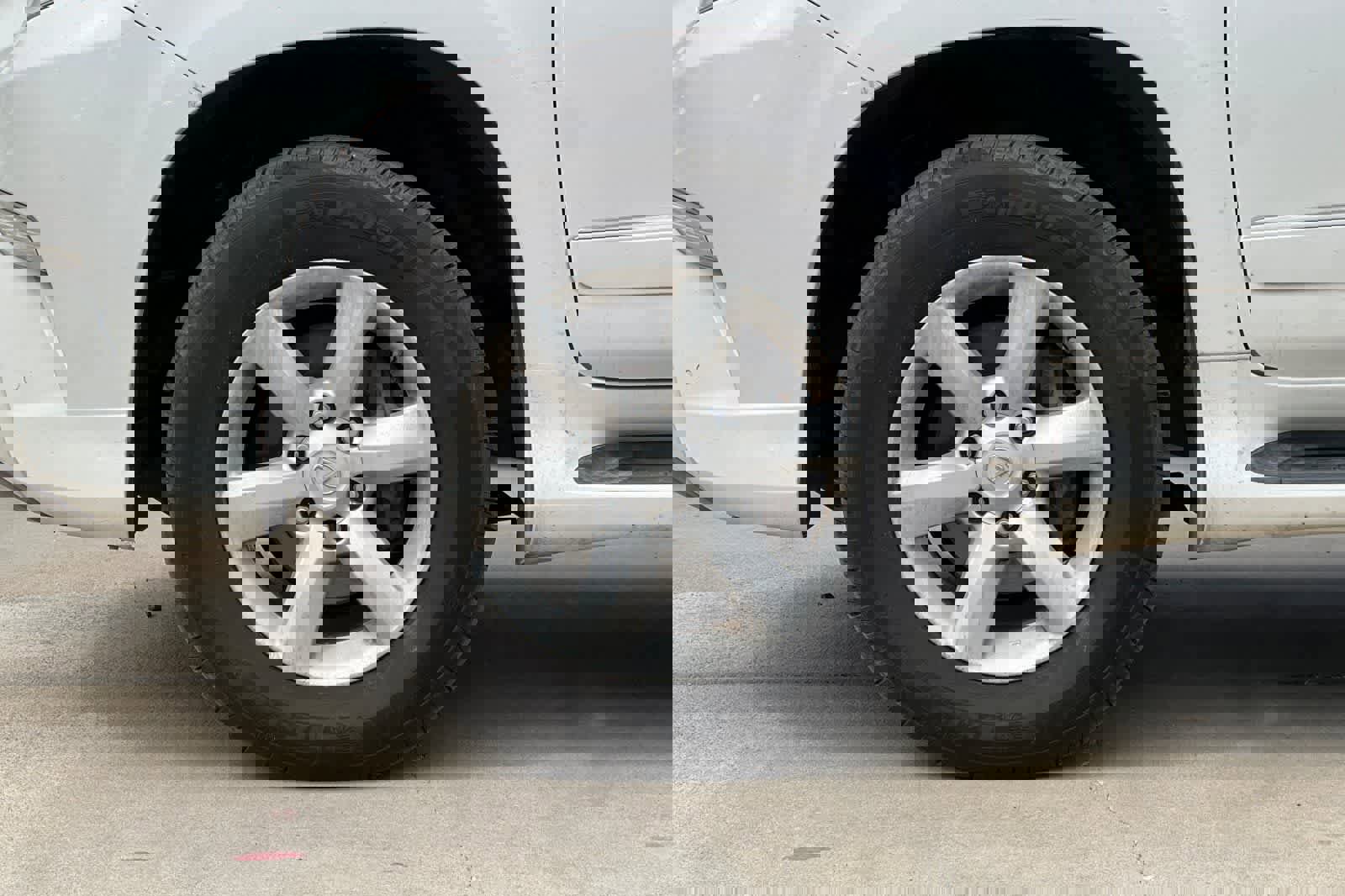 Used 2017 Lexus GX 460 w/ Navigation Package image 12