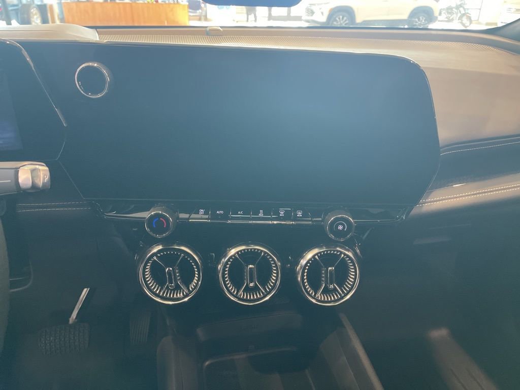 New 2025 Chevrolet Blazer EV LT AWD/4WD image 19