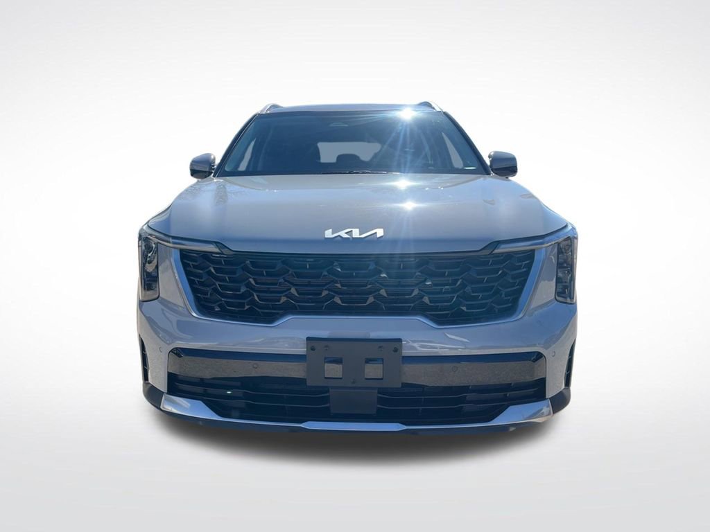 Certified 2025 Kia Sorento S AWD/4WD image 2