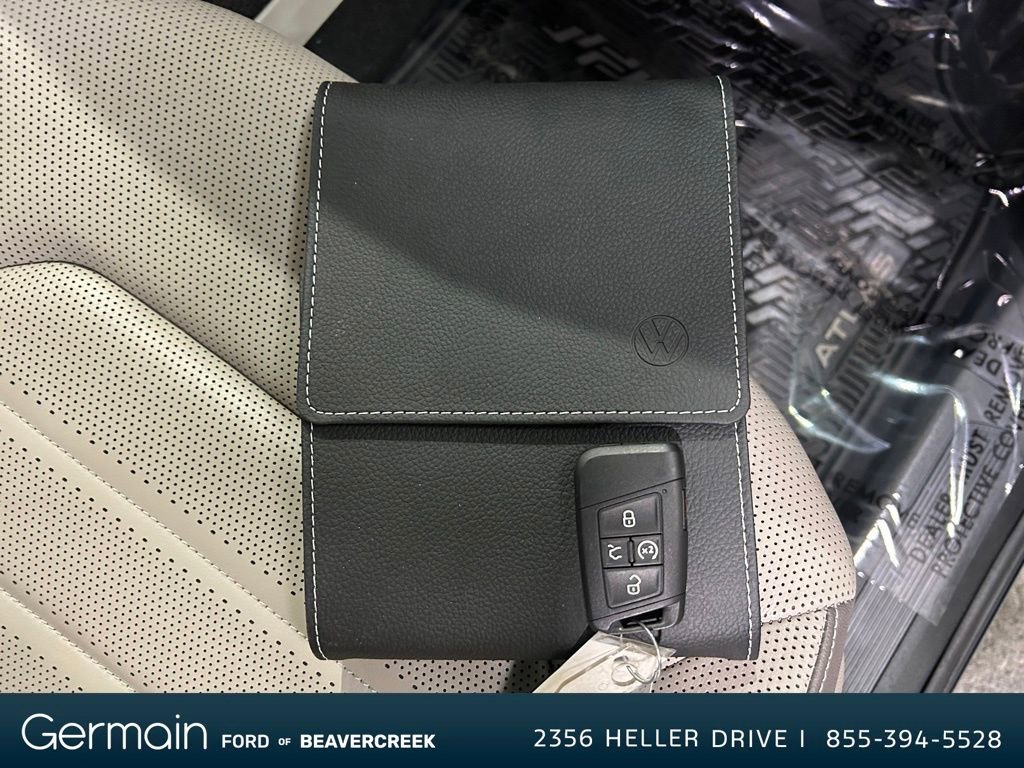 Used 2021 Volkswagen Atlas SEL Premium image 28