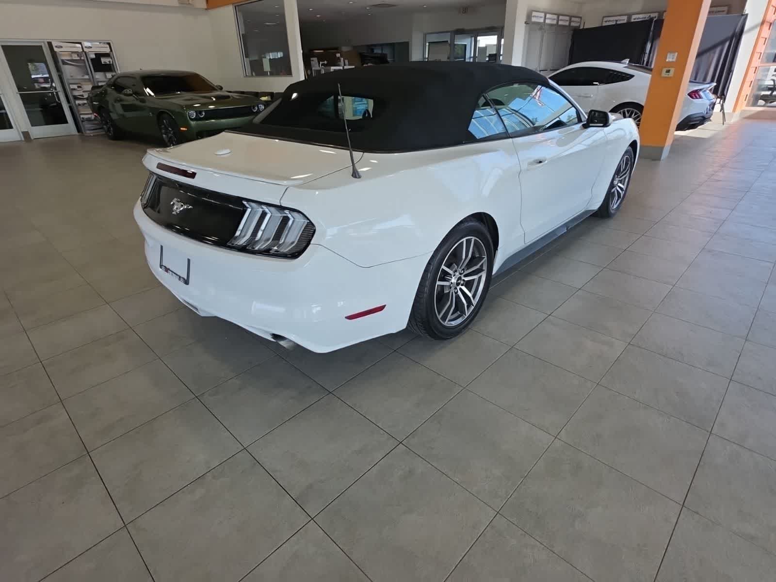 Used 2017 Ford Mustang Premium RWD image 8