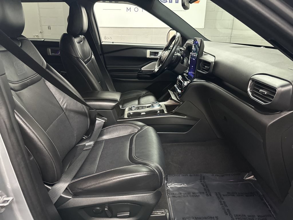 Used 2022 Ford Explorer ST w/ Equipment Group 401A AWD/4WD image 19