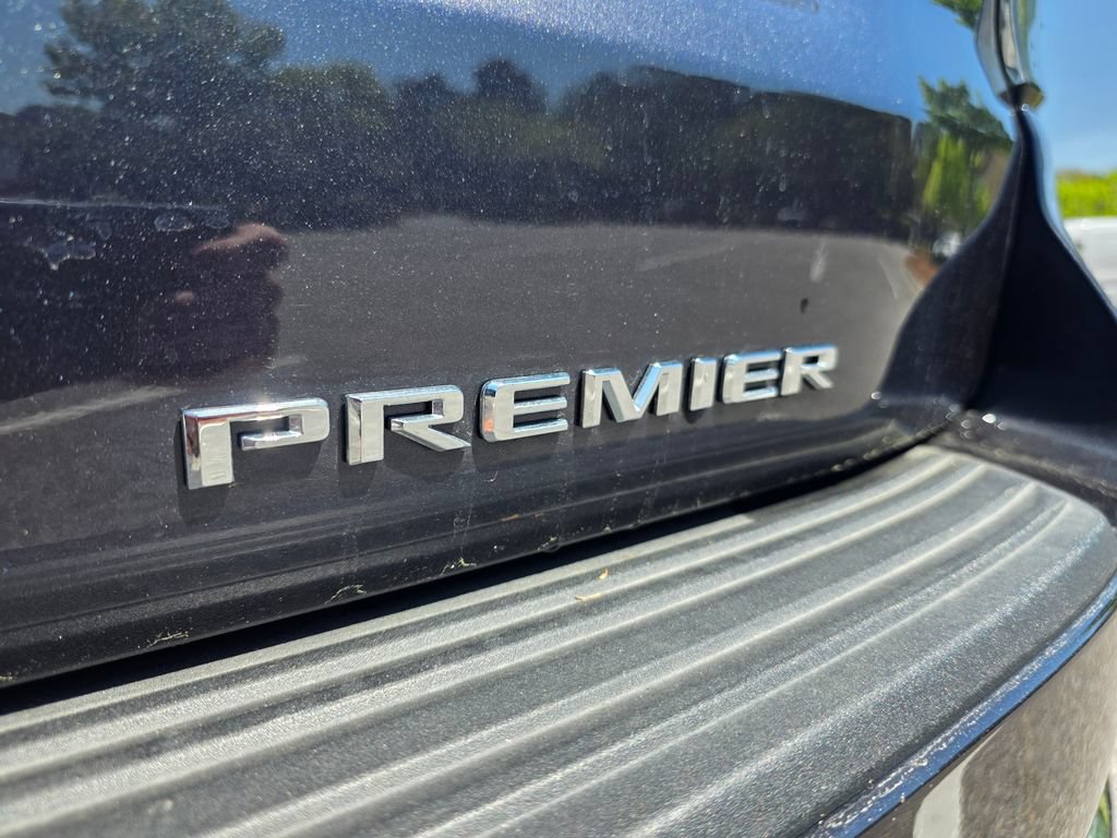 New 2026 Chevrolet Suburban Premier RWD image 25