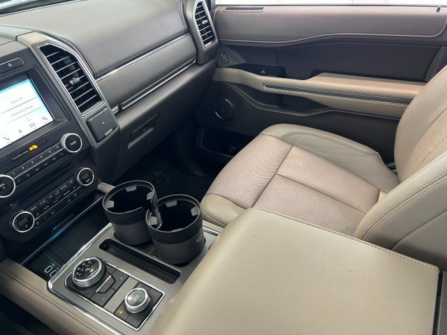 Used 2018 Ford Expedition Max XLT w/ Equipment Group 202A AWD/4WD image 23