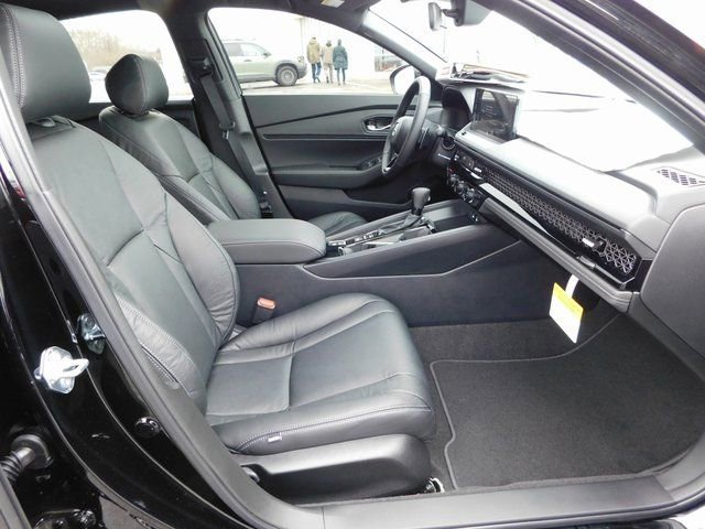 New 2025 Honda Accord Sport image 18
