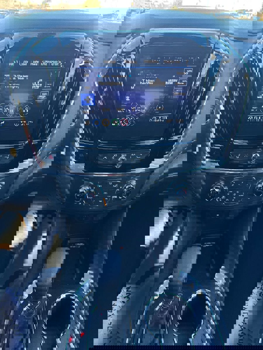 Used 2023 Chevrolet Traverse LT image 15