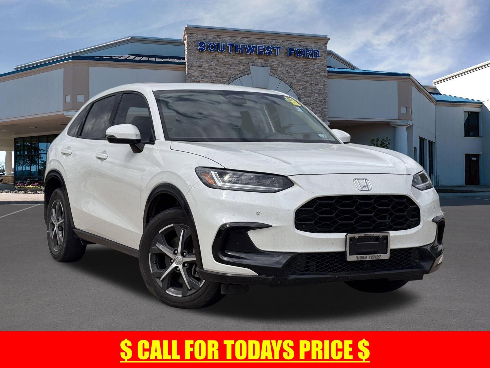 Used 2023 Honda HR-V EX-L image 1