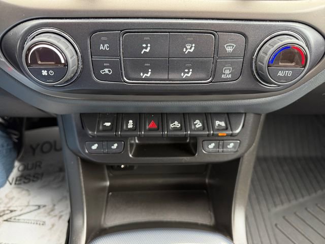 Used 2022 Chevrolet Colorado Z71 image 22