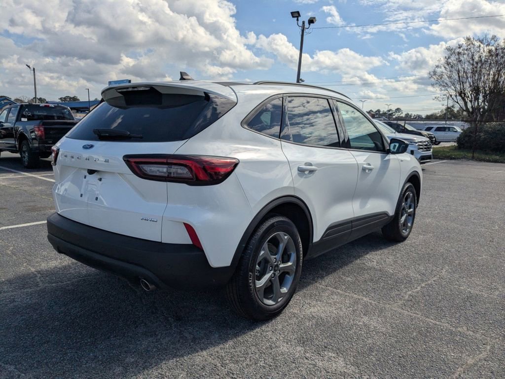 New 2026 Ford Escape ST-Line w/ Tech Pack #1 image 4