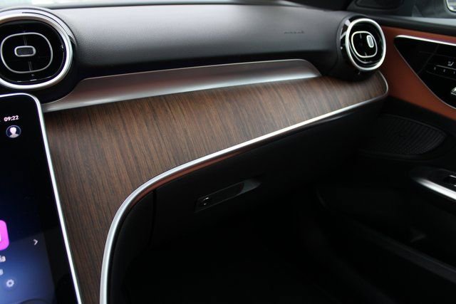 New 2025 Mercedes-Benz C 300 4MATIC Sedan image 29