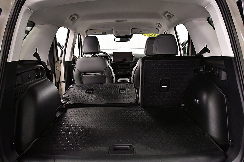Used 2025 Ford Bronco Sport Badlands image 31