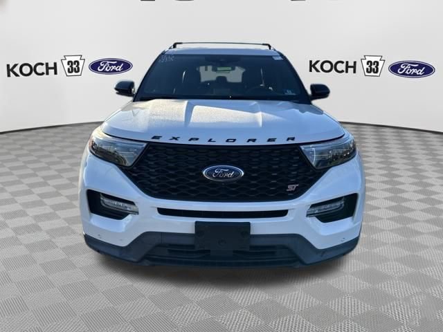 Used 2020 Ford Explorer ST w/ ST Street Pack image 2