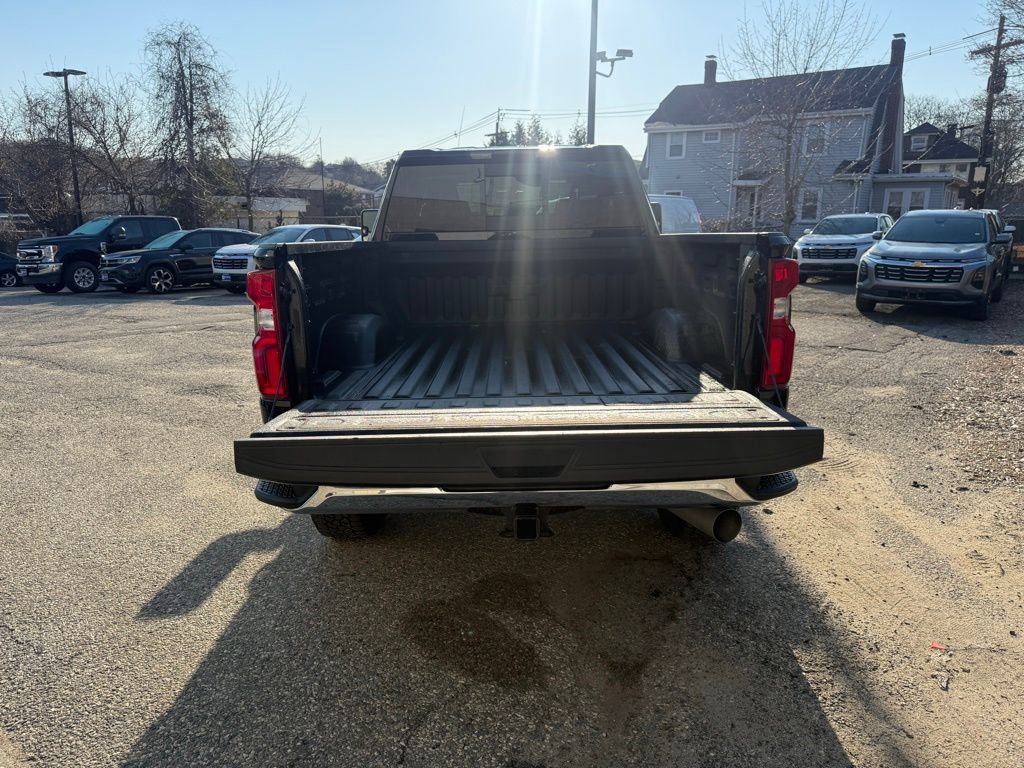 Used 2023 Chevrolet Silverado 2500 LTZ w/ LTZ Convenience Package AWD/4WD image 7