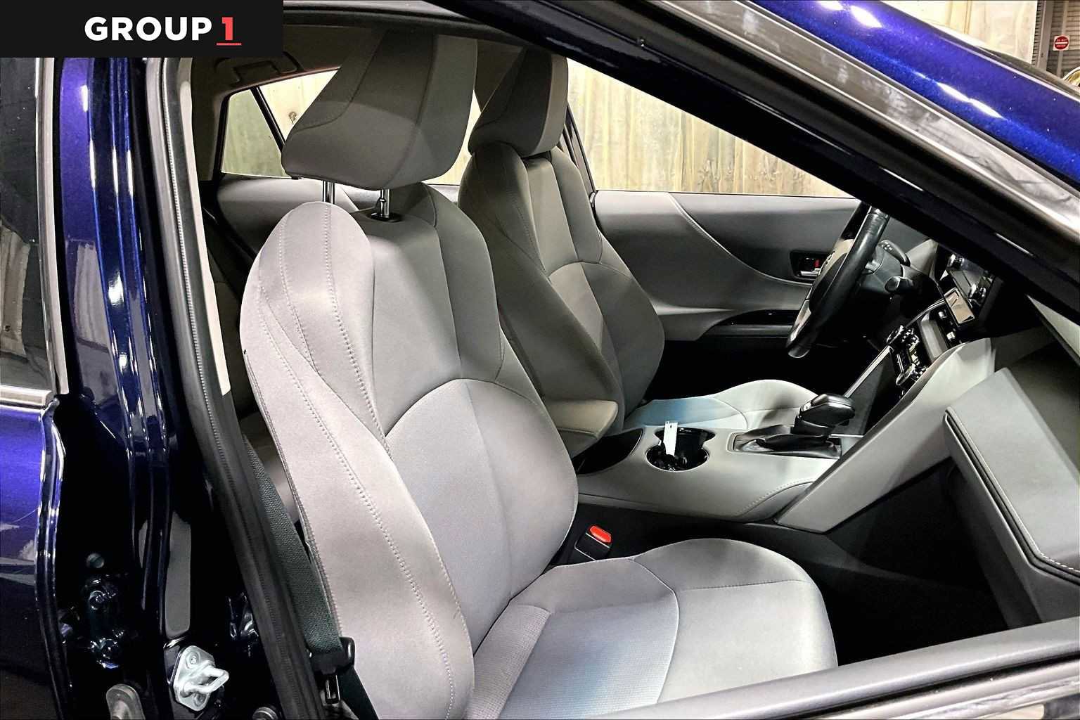 Certified 2021 Toyota Venza LE image 8