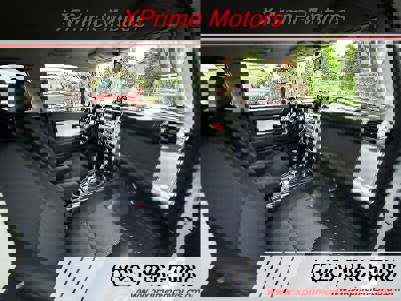 Used 2007 Toyota FJ Cruiser 4WD image 26