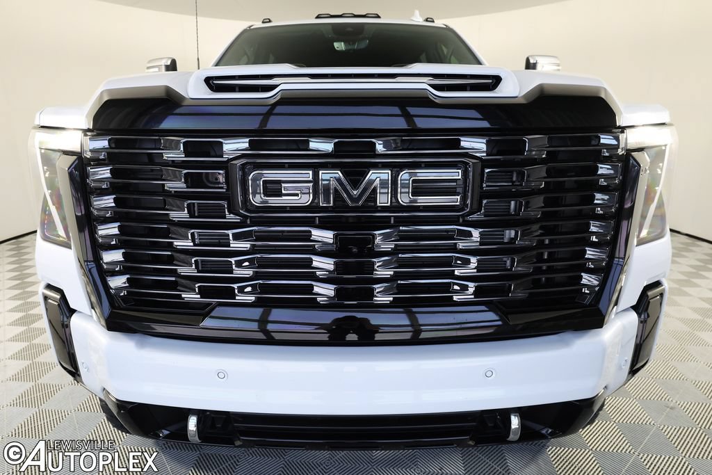 Used 2026 GMC Sierra 3500 Denali Ultimate AWD/4WD image 2
