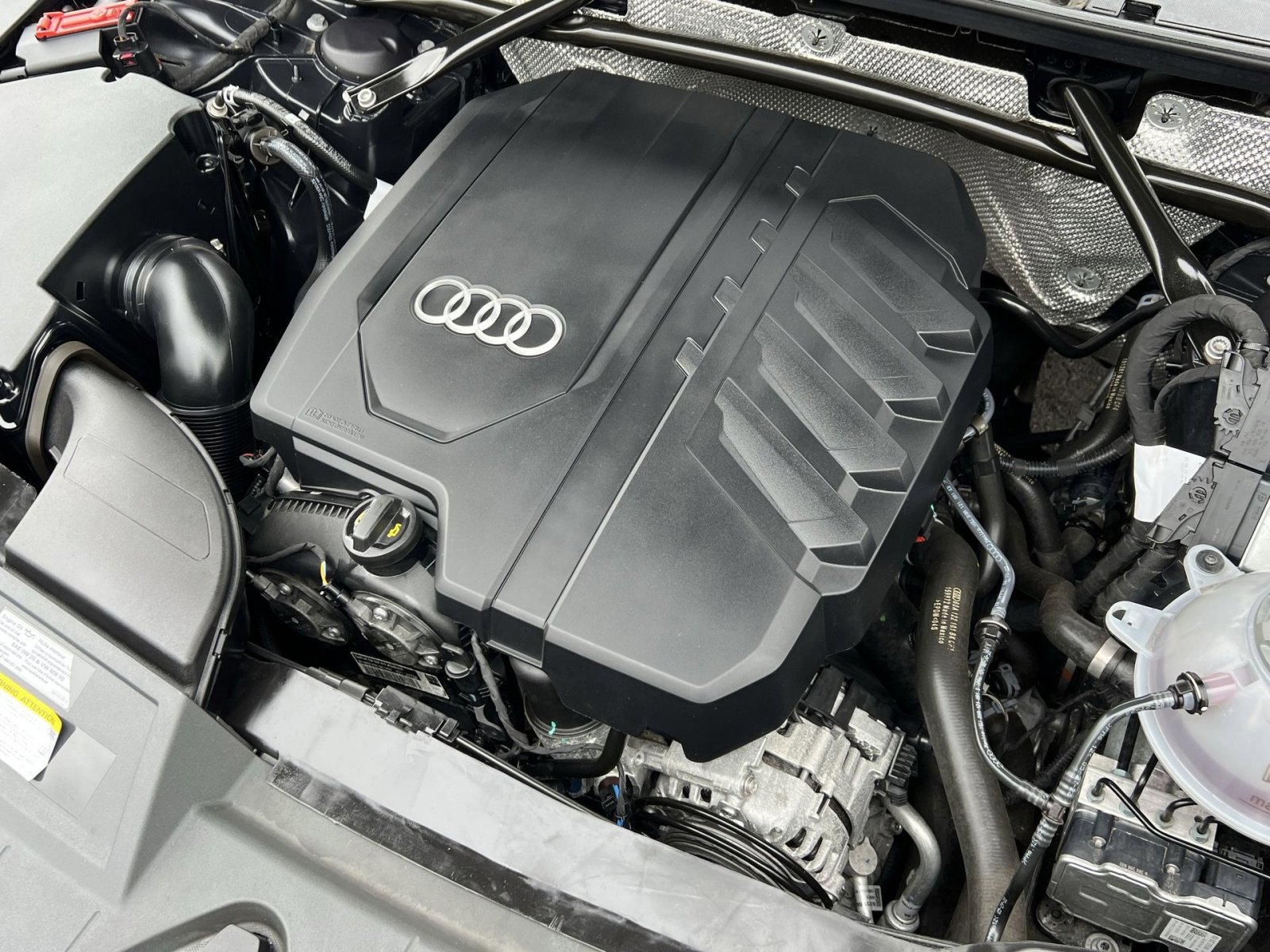 Used 2023 Audi Q5 2.0T Premium w/ Convenience Package image 27