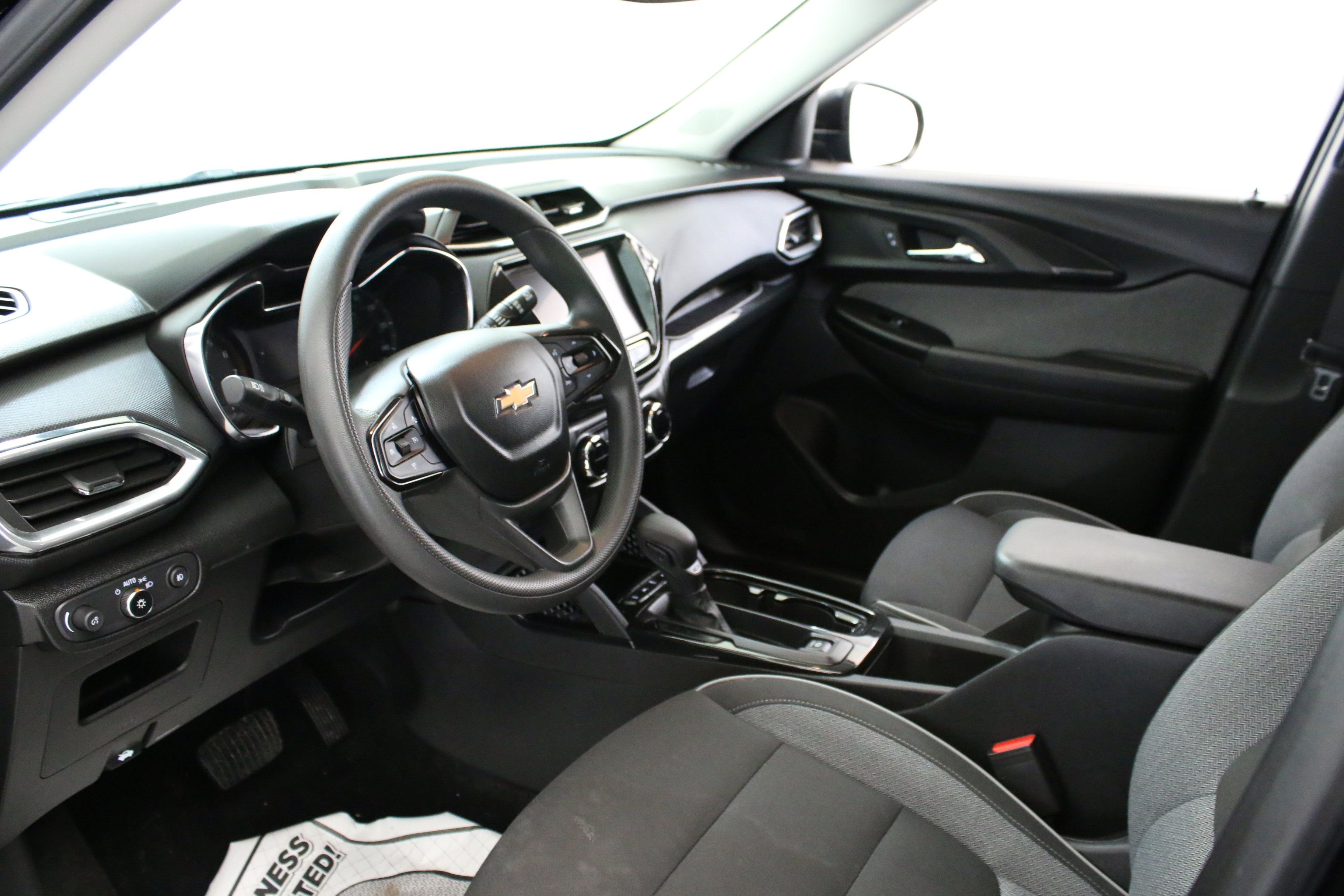 Used 2023 Chevrolet TrailBlazer LT w/ Convenience Package image 26