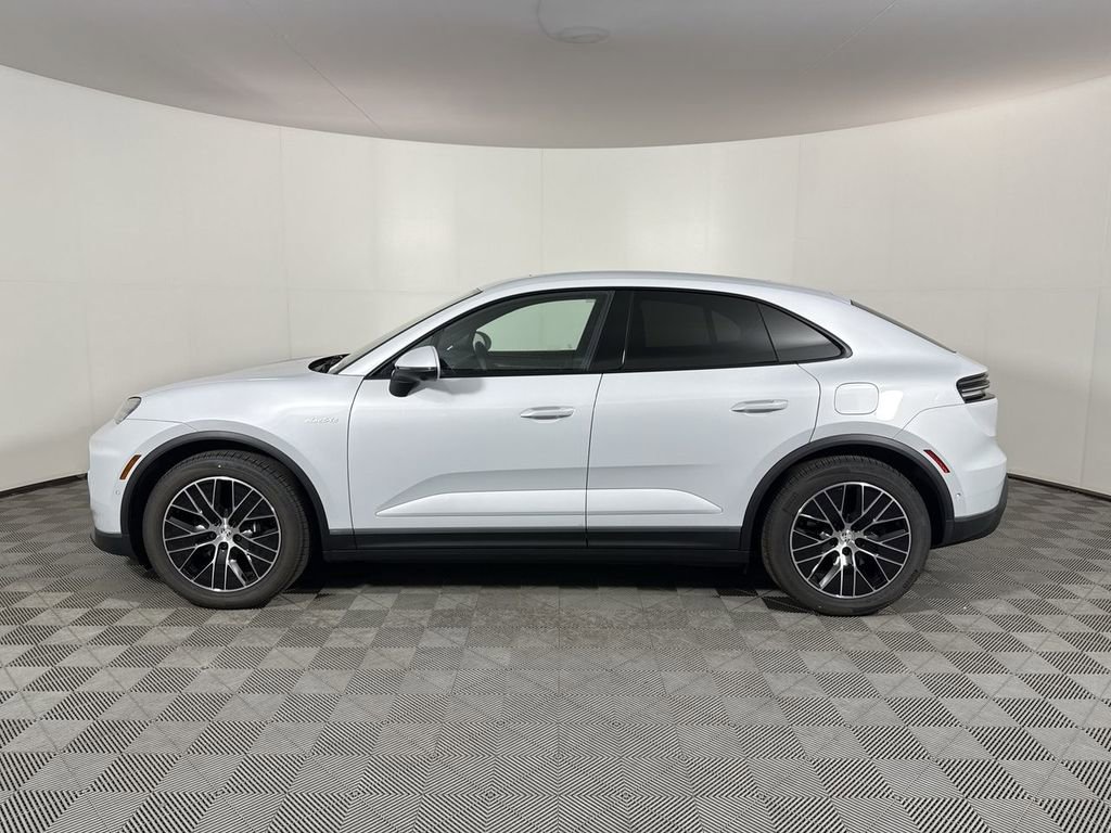New 2025 Porsche Macan 4 Electric AWD/4WD image 2