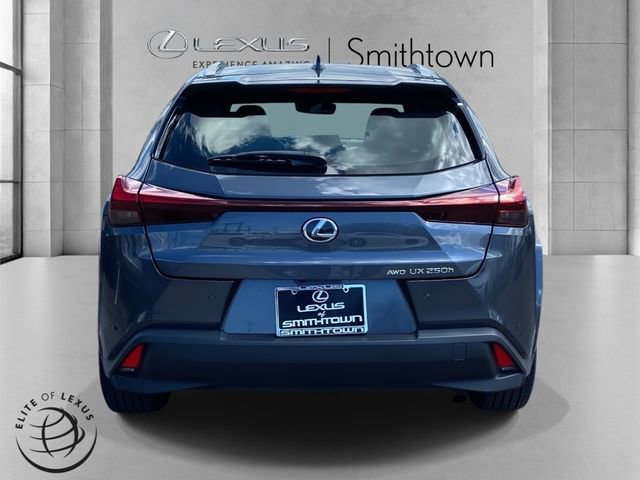 Certified 2023 Lexus UX 250h AWD w/ Accessory Package (Z2) image 6