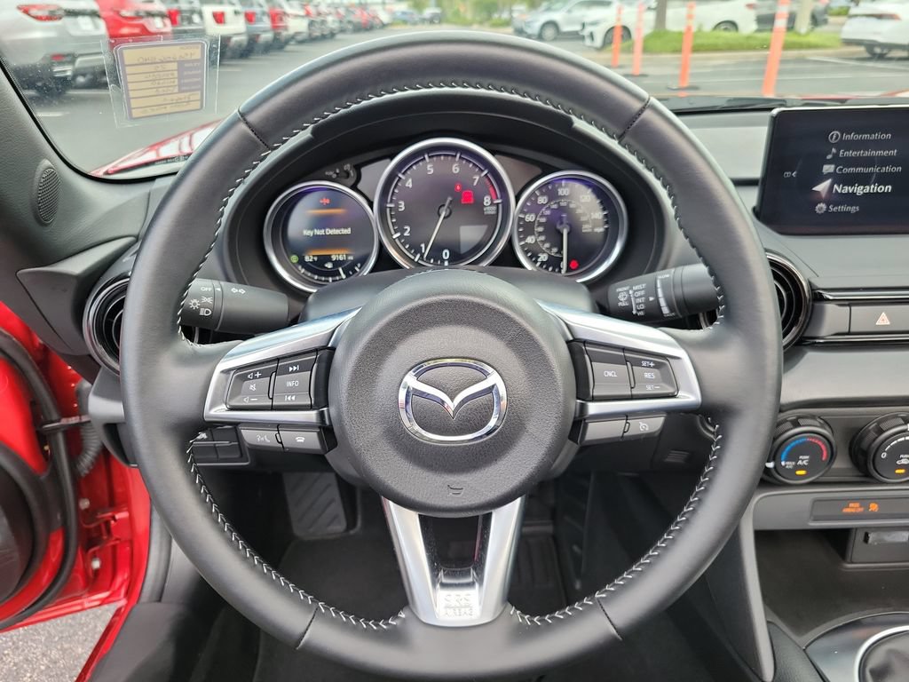 Used 2025 MAZDA MX-5 Miata Sport RWD image 29