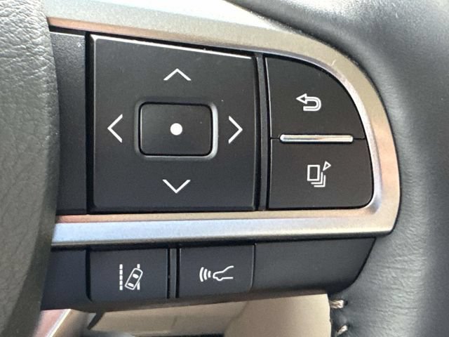 Used 2023 Lexus GX 460 Luxury w/ Accessory Package AWD/4WD image 31