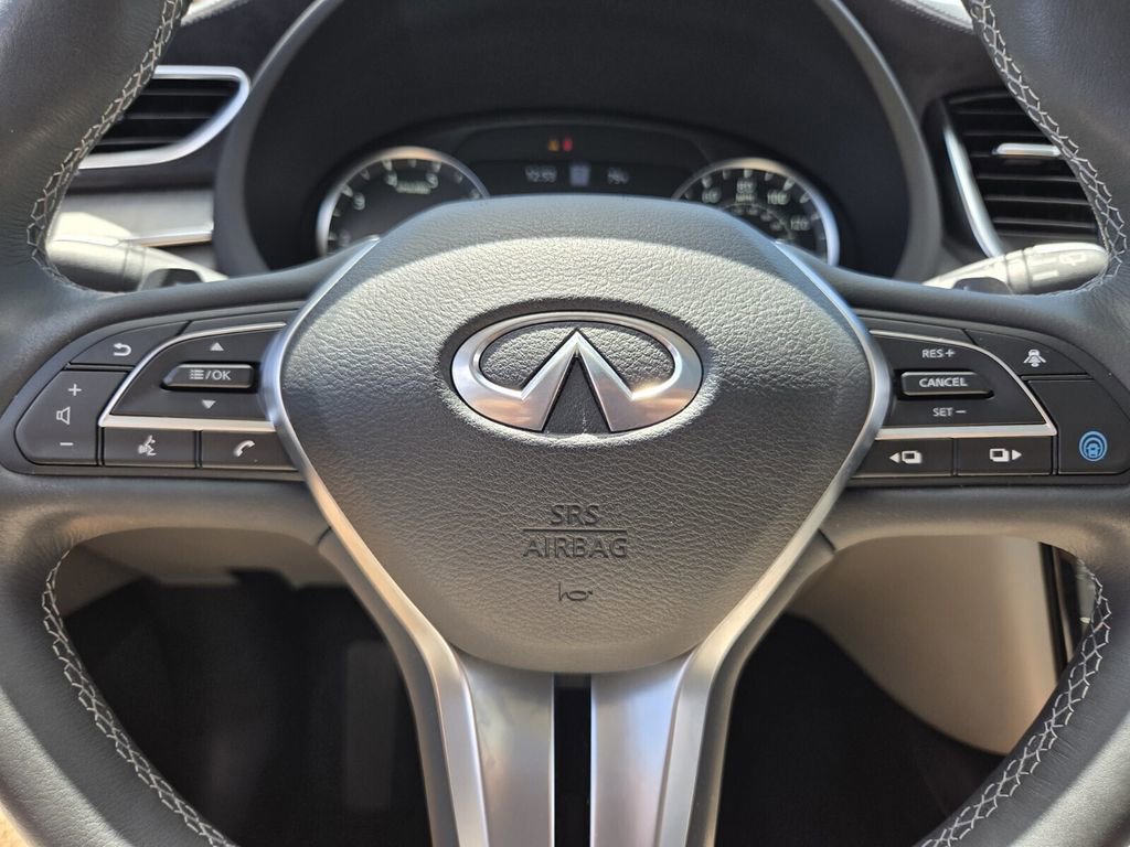 Used 2023 INFINITI QX50 Sensory image 30