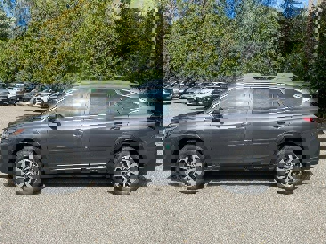 New 2025 Subaru Outback Premium image 5