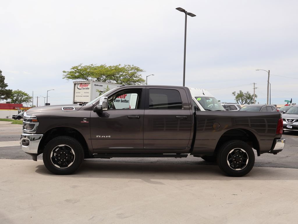 Used 2025 RAM 2500 Laramie AWD/4WD image 5