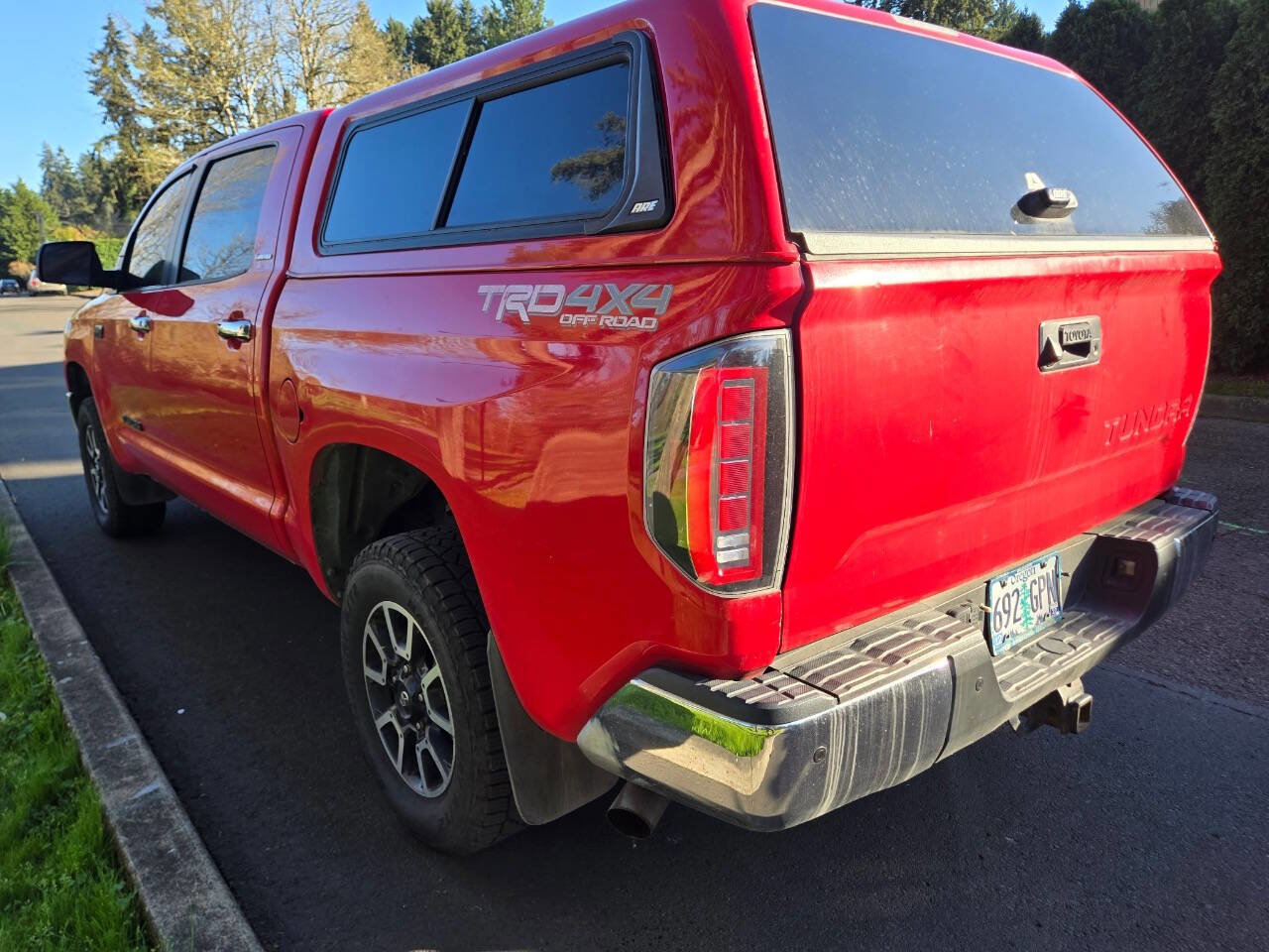 Used 2014 Toyota Tundra Limited w/ Limited Premium Package image 1