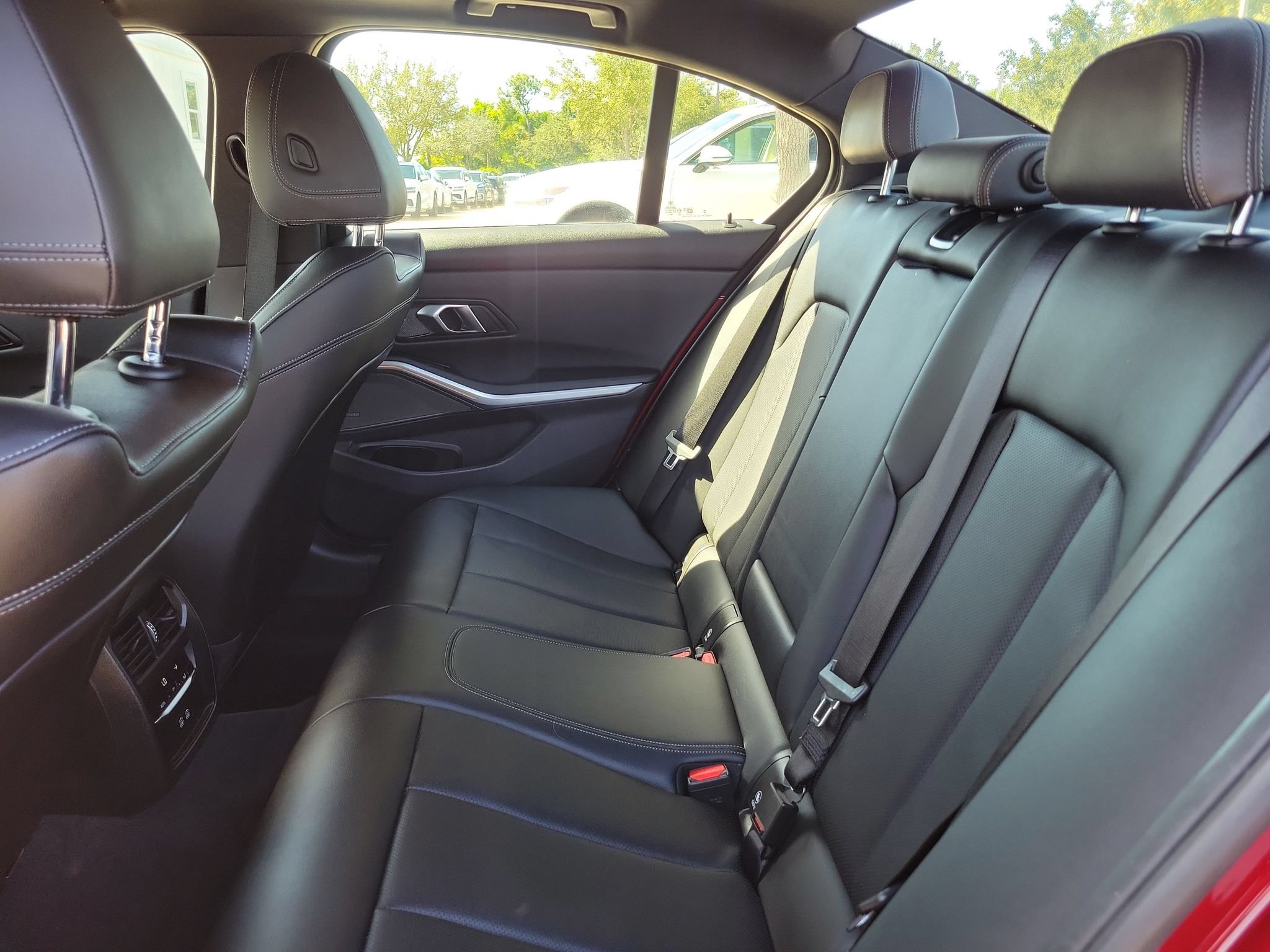 Used 2025 BMW M340i w/ Premium Package RWD image 13