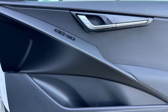 New 2026 Kia Niro LX FWD image 20