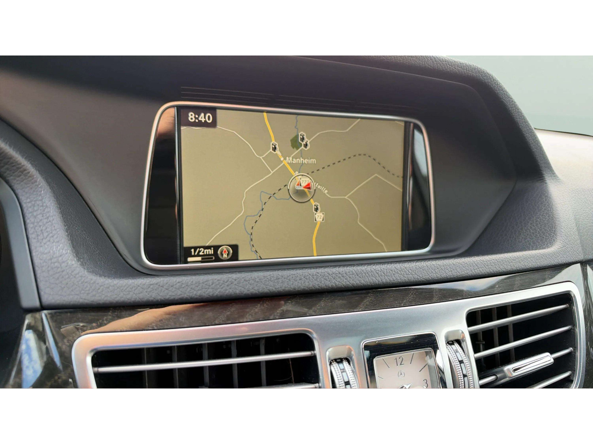 Used 2016 Mercedes-Benz E 350 4MATIC Sedan image 17