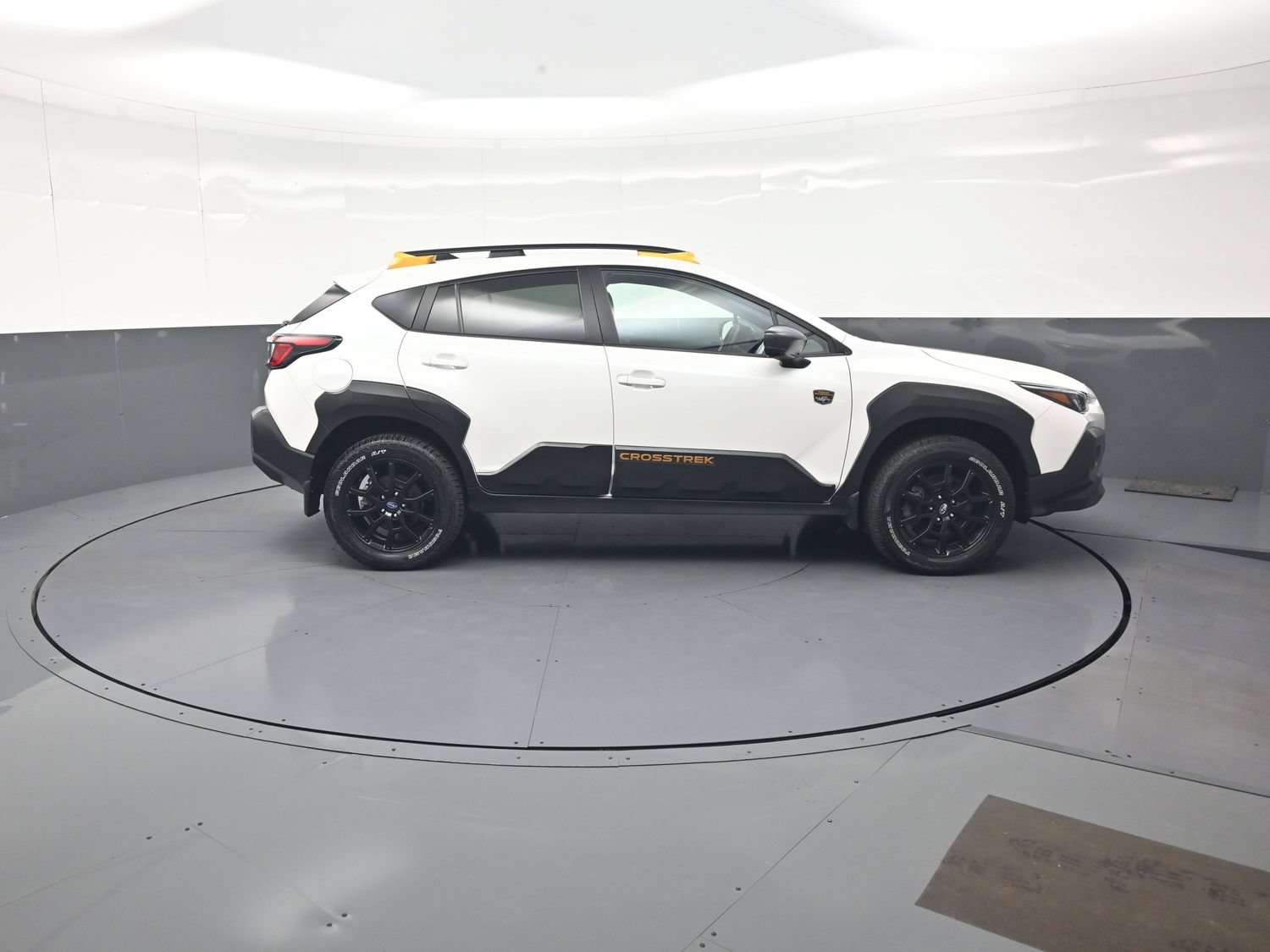 Used 2024 Subaru Crosstrek 2.5i Wilderness AWD/4WD image 2