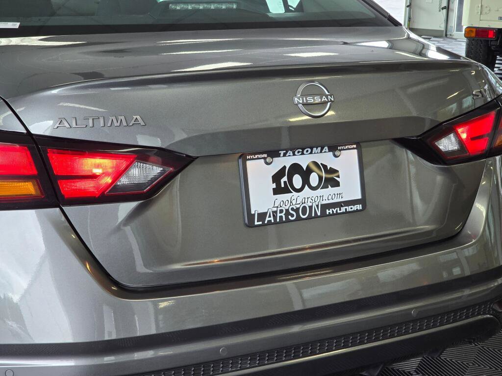 Used 2023 Nissan Altima 2.5 SV image 13