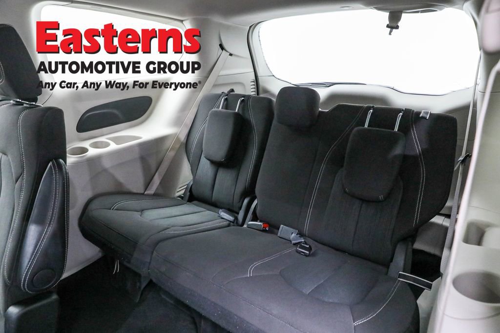 Used 2024 Chrysler Voyager LX image 24