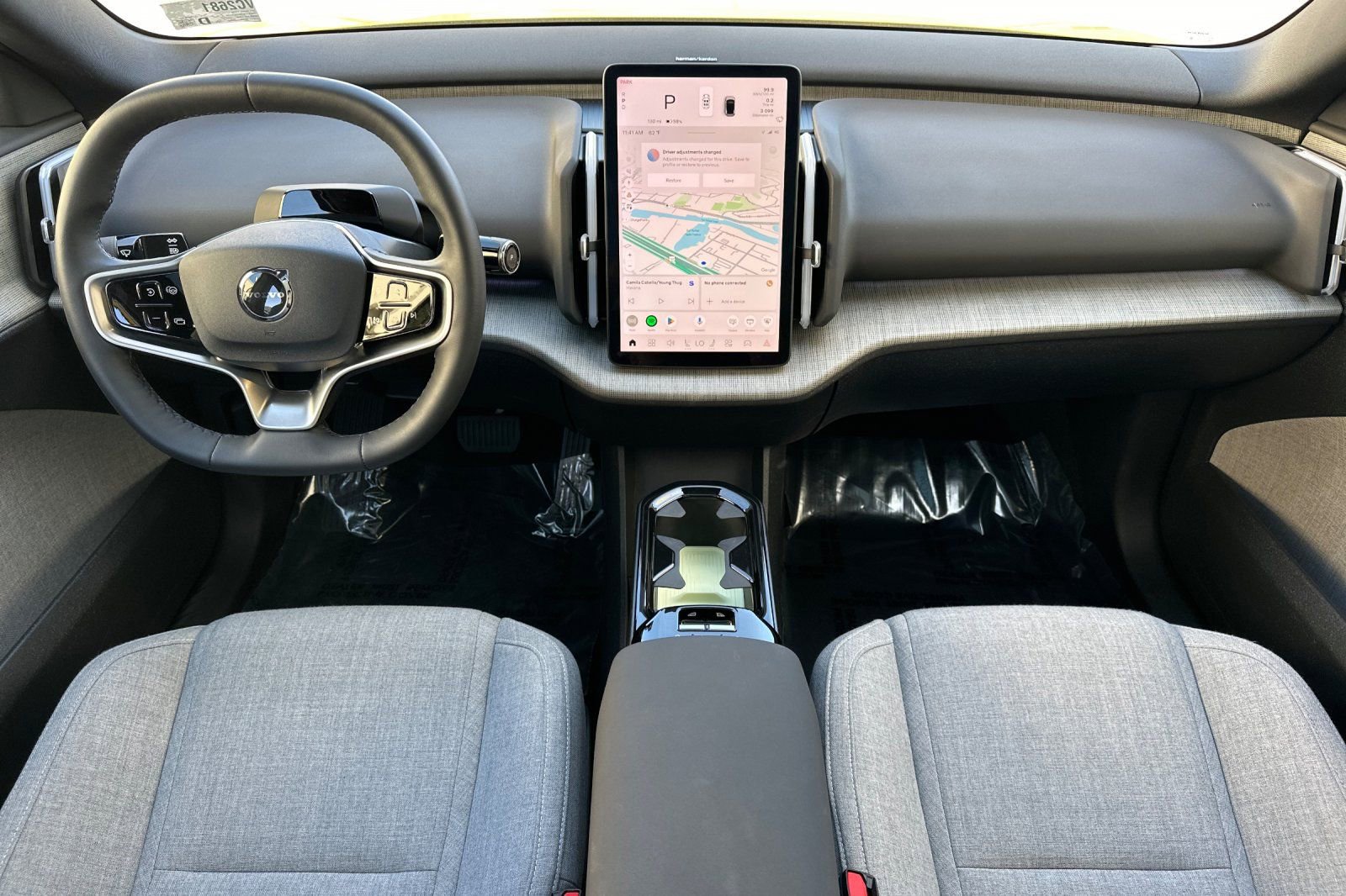 Used 2025 Volvo EX30 Ultra image 3