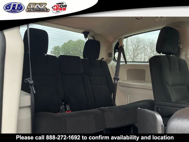 Used 2016 Dodge Grand Caravan SE w/ Quick Order Package 29E SE FWD image 12