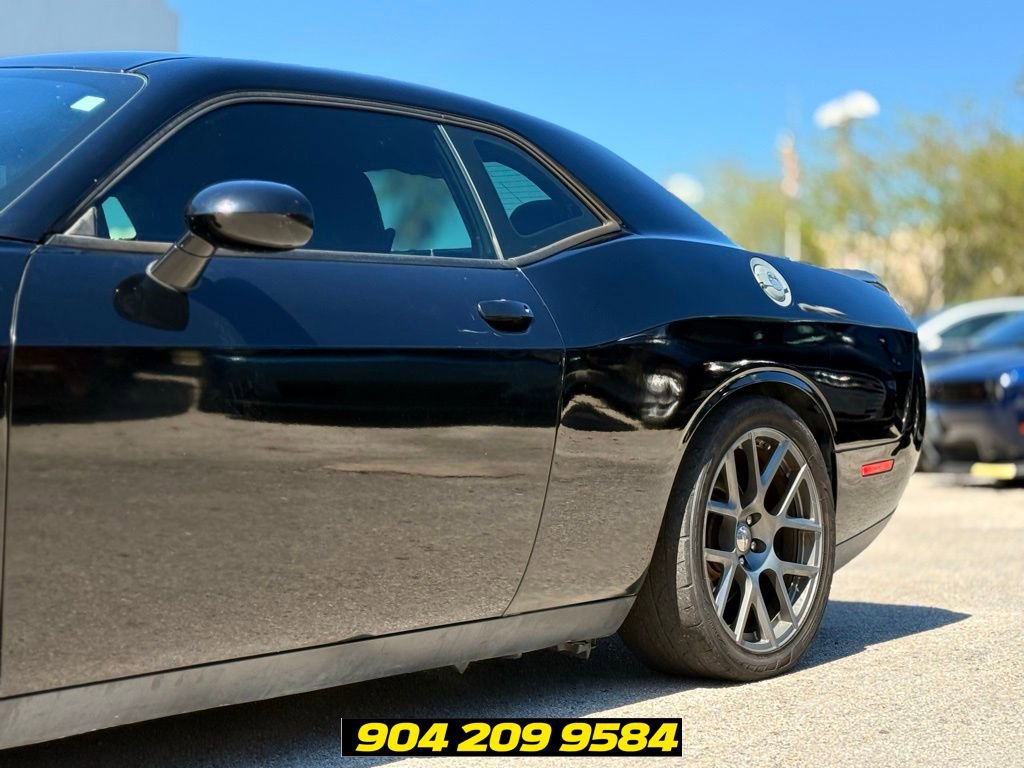 Used 2016 Dodge Challenger R/T Scat Pack w/ Leather Interior Group RWD image 5