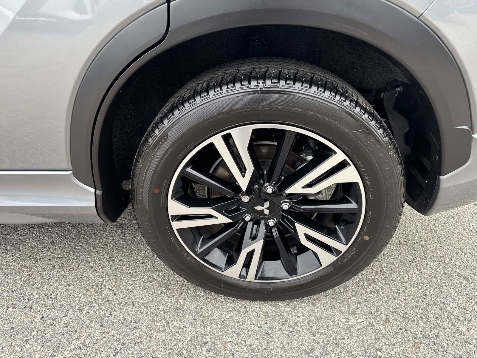Used 2024 Mitsubishi Eclipse Cross SE AWD/4WD image 6