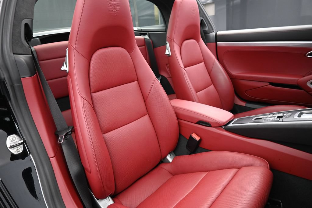 Certified 2019 Porsche 911 Targa 4 AWD/4WD image 31