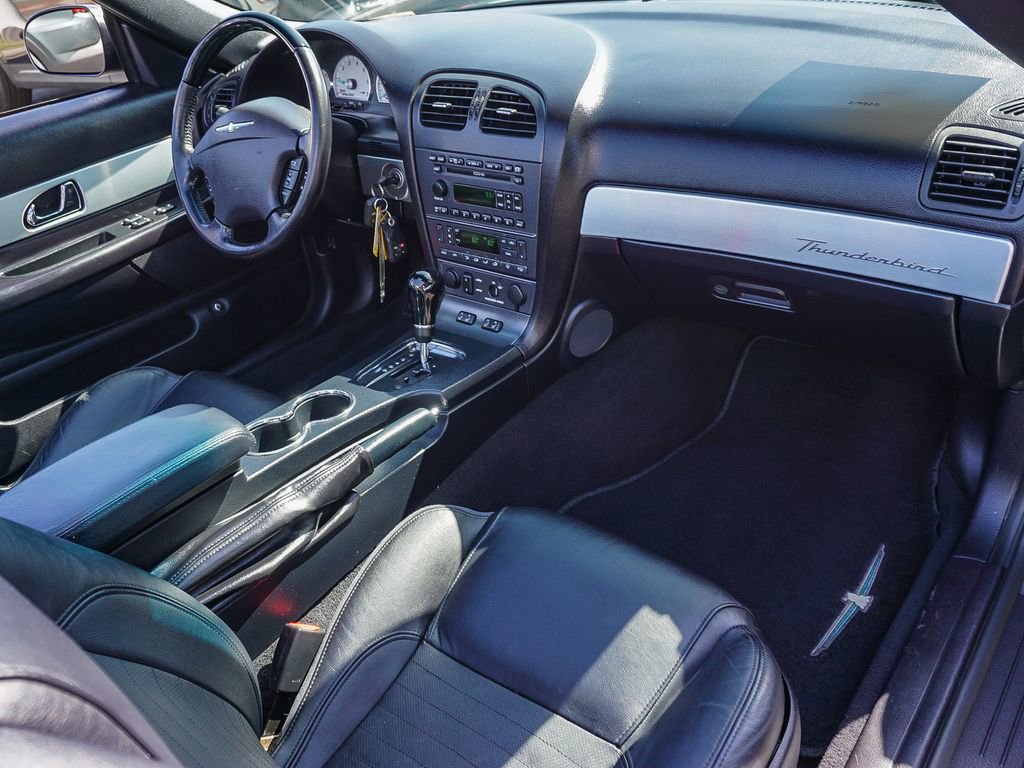 Used 2003 Ford Thunderbird image 14