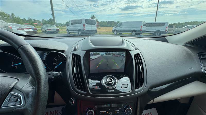 Used 2019 Ford Escape Titanium AWD/4WD image 40