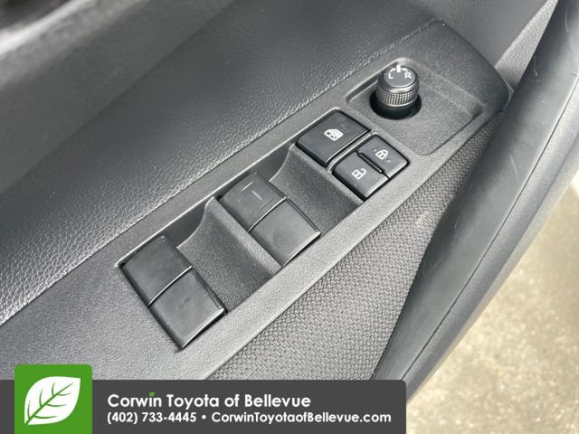 Used 2025 Toyota Corolla LE FWD image 19