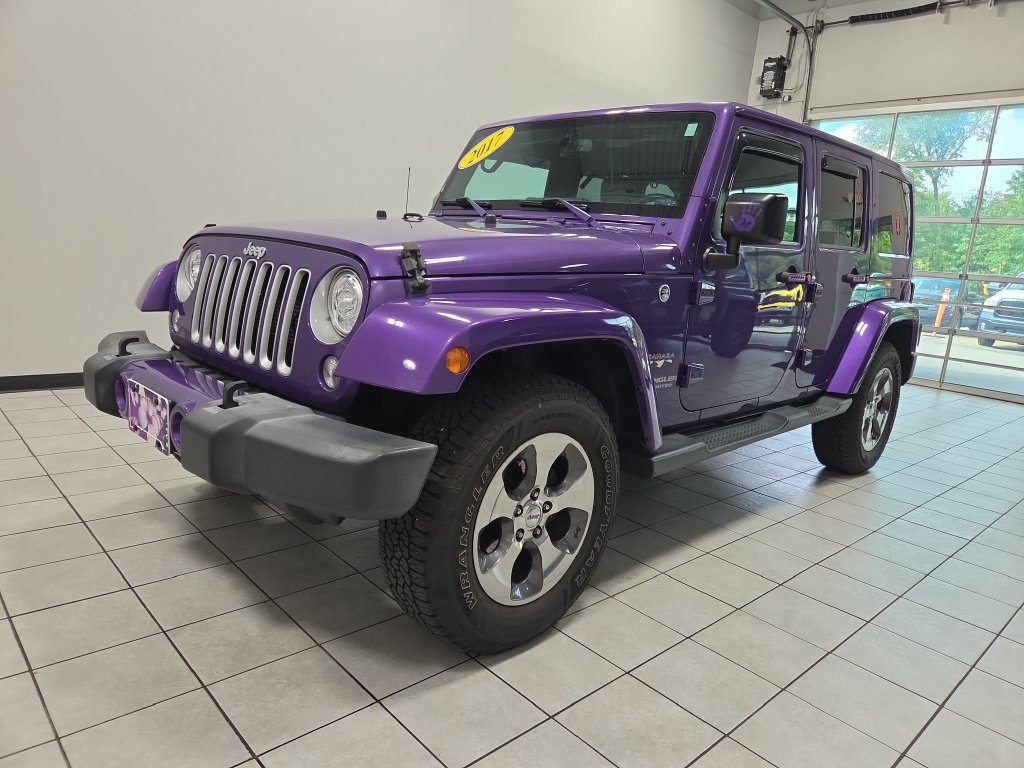 Used 2017 Jeep Wrangler Unlimited Sahara AWD/4WD image 8