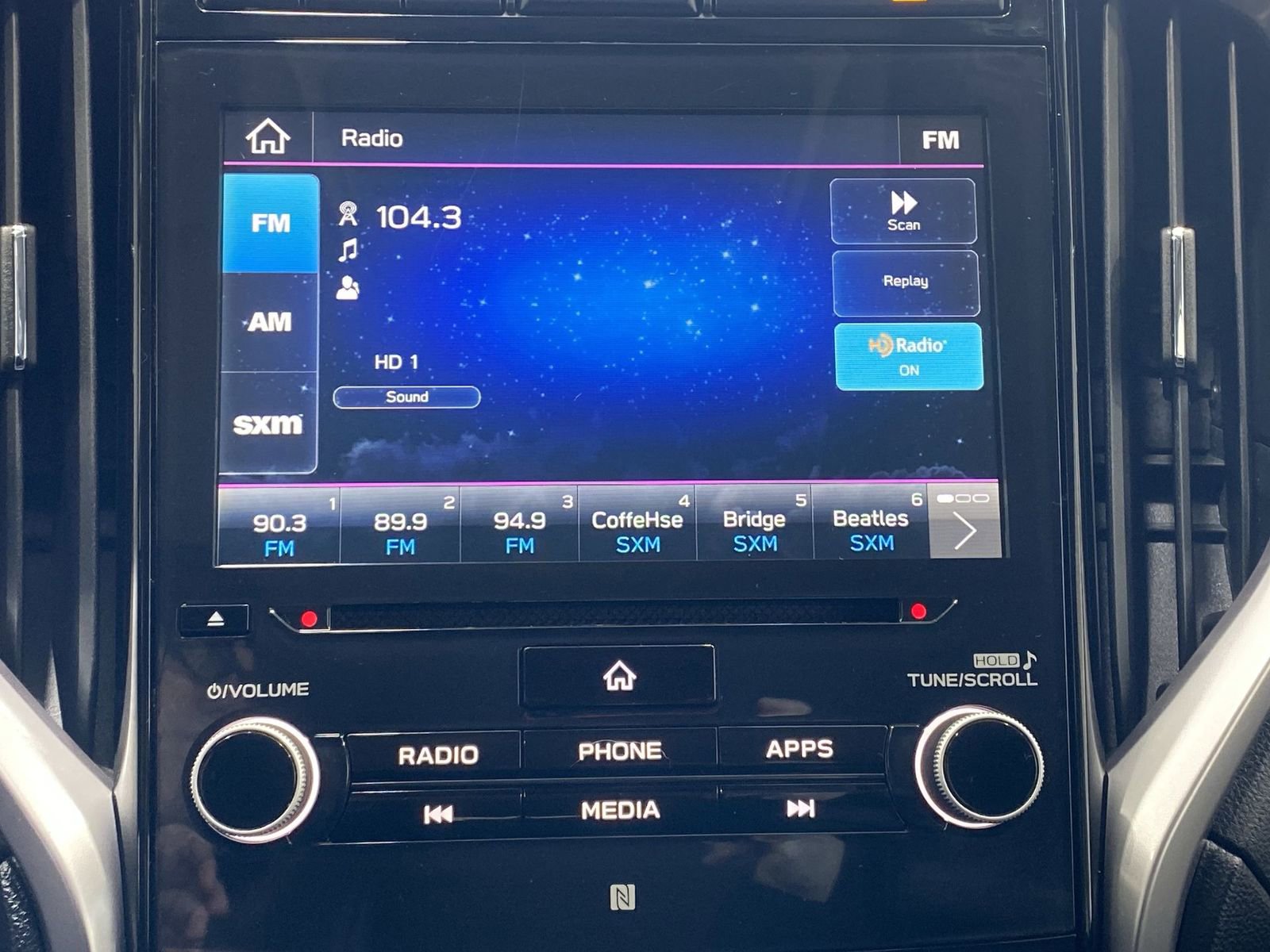 Used 2022 Subaru Ascent Limited image 16