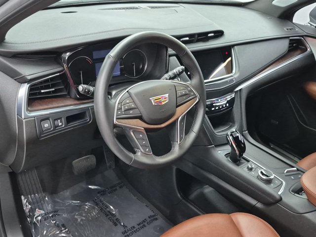 Used 2023 Cadillac XT5 Premium Luxury FWD image 10