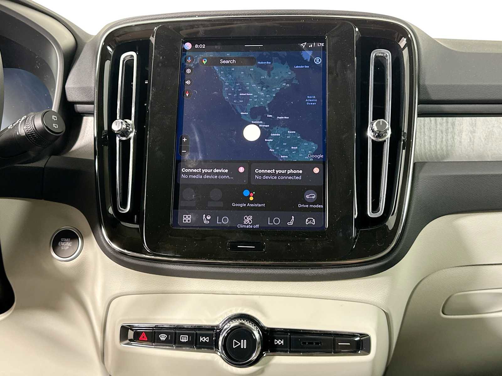 New 2026 Volvo XC40 B5 Ultra w/ Climate Package image 13