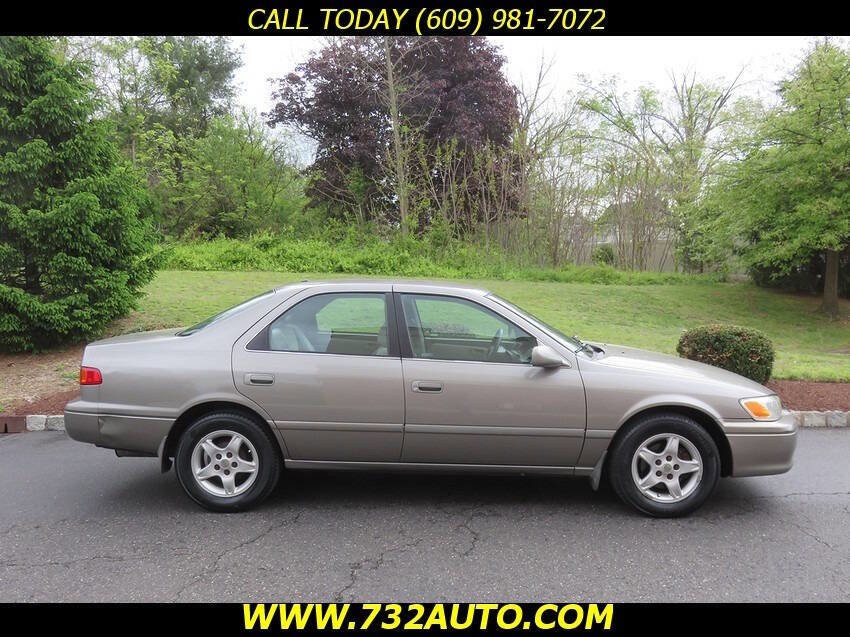 Used 2001 Toyota Camry LE FWD image 4